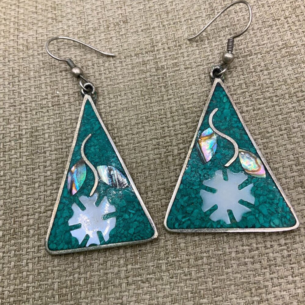 Handmade Turquoise Chips Inlay Mother of Pearl Flower Sterling Silver Earrings